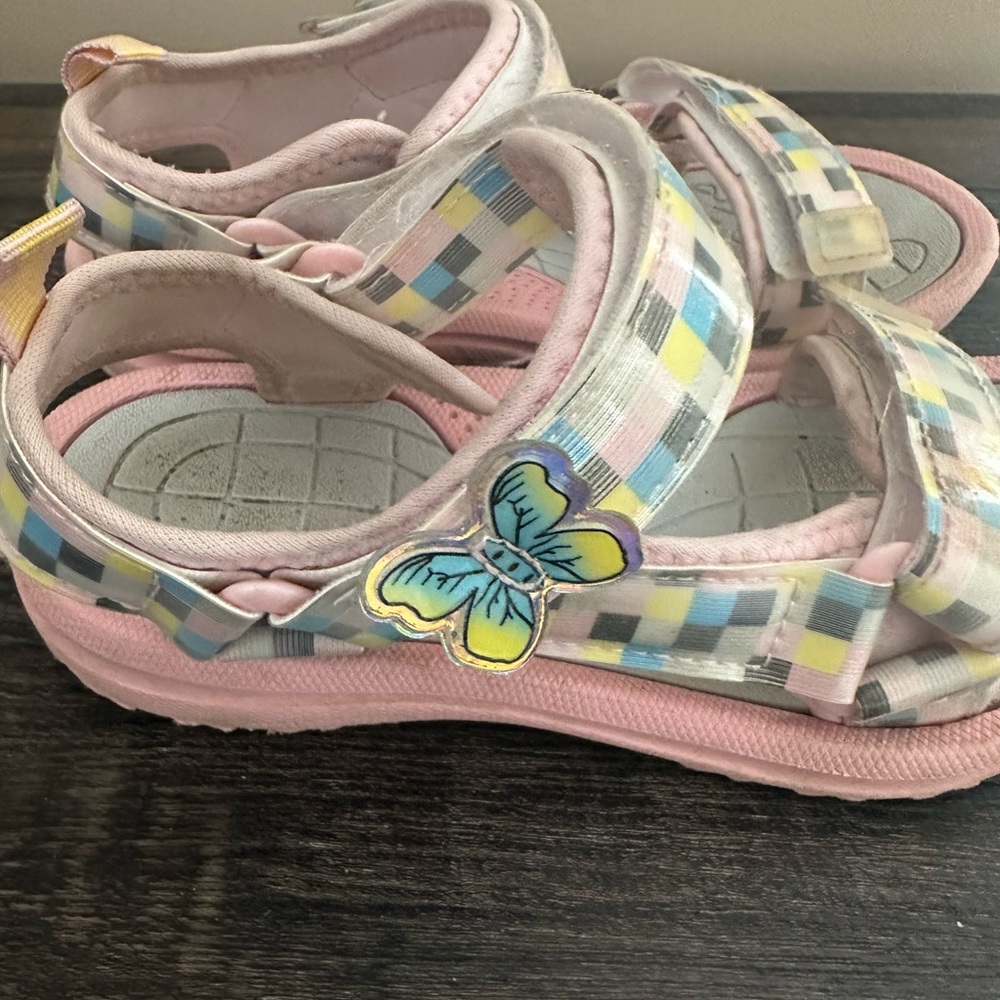Girls’ Size 2 Big Kid Outdoor Sandals – Pink & Multicolor - Picture 4 of 4